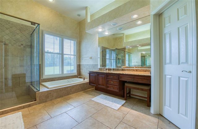 8736 54TH AVENUE E, Bradenton, FL 34211