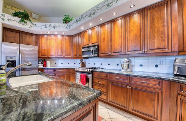 8736 54TH AVENUE E, Bradenton, FL 34211