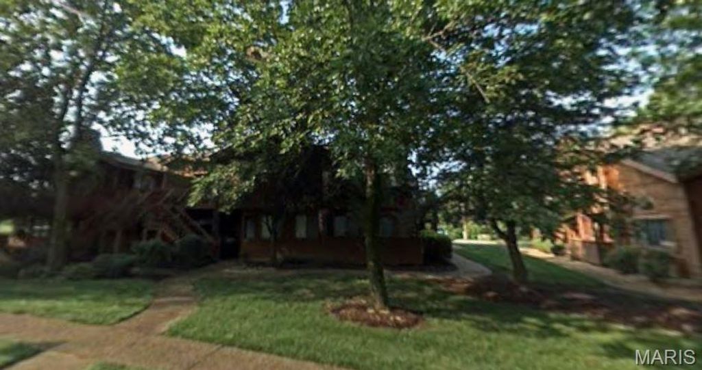 1704 Hemingway Lane B, Weldon Spring, MO 63304