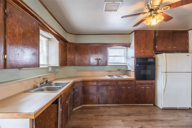 425 S 1st Street W, Clyde, TX 79510