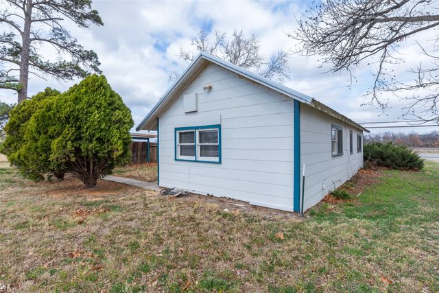 425 S 1st Street W, Clyde, TX 79510