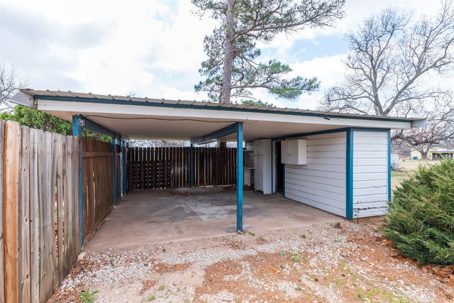 425 S 1st Street W, Clyde, TX 79510