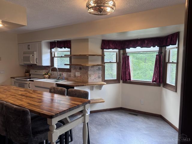 8295 Beckett Station Drive, West Chester, OH 45069
