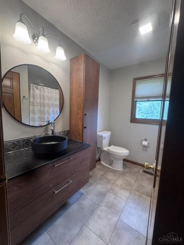 8295 Beckett Station Drive, West Chester, OH 45069