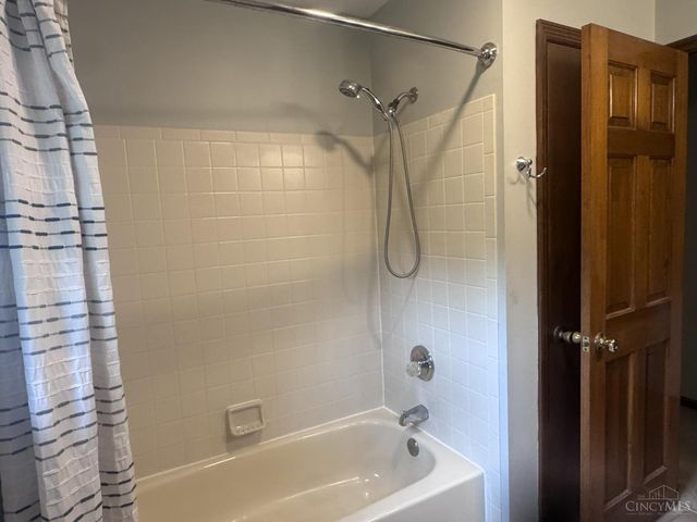 8295 Beckett Station Drive, West Chester, OH 45069
