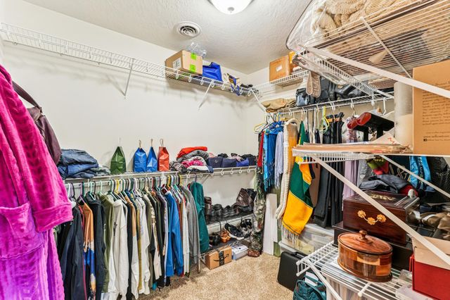 1419 Blue Jay Place, New Richmond, WI 54017