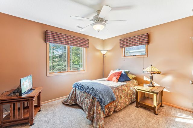 1419 Blue Jay Place, New Richmond, WI 54017