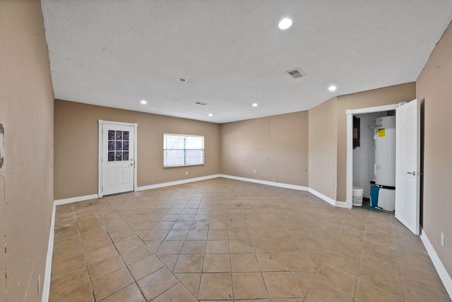 2137 Emerald Oaks, Mesquite, TX 75181