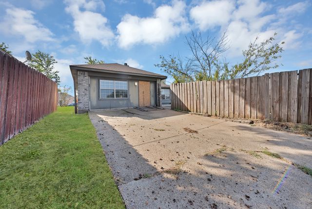 2137 Emerald Oaks, Mesquite, TX 75181