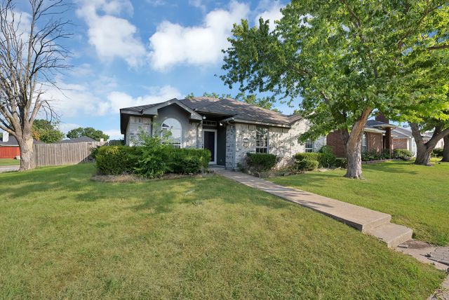 2137 Emerald Oaks, Mesquite, TX 75181