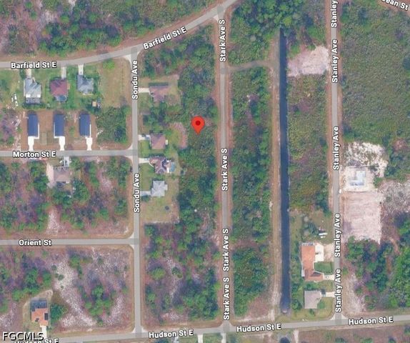 646 Stark AVE S, Lehigh Acres, FL 33974