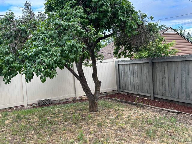 804 E 37th Ave, Spokane, WA 99203