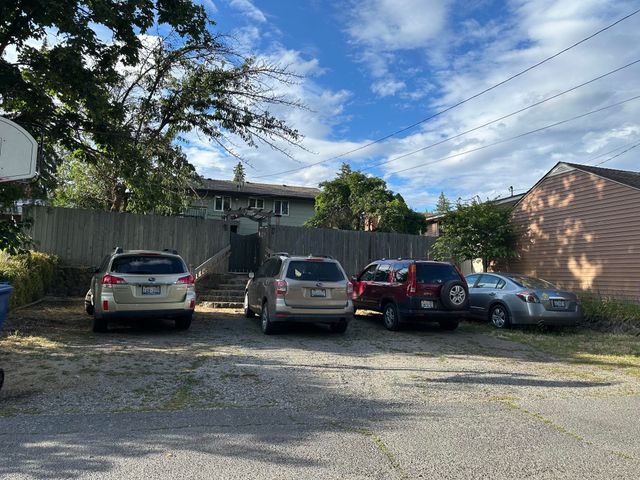 804 E 37th Ave, Spokane, WA 99203