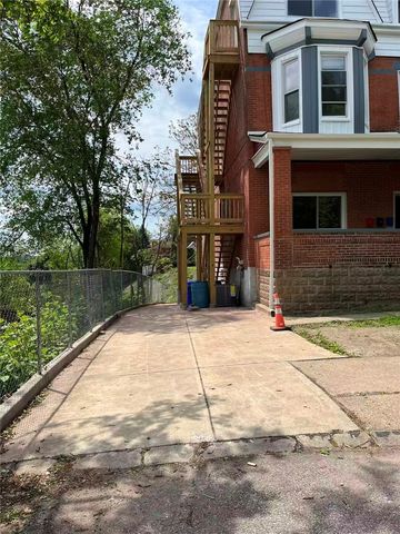 23 Oakland Sq 1, Oakland, PA 15213