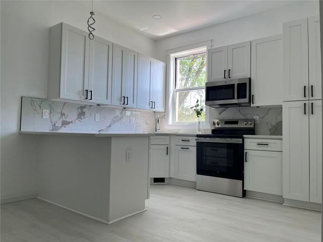 23 Oakland Sq 1, Oakland, PA 15213