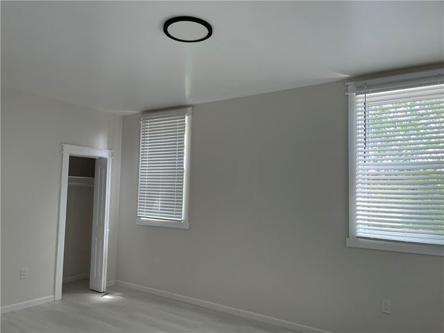 23 Oakland Sq 1, Oakland, PA 15213