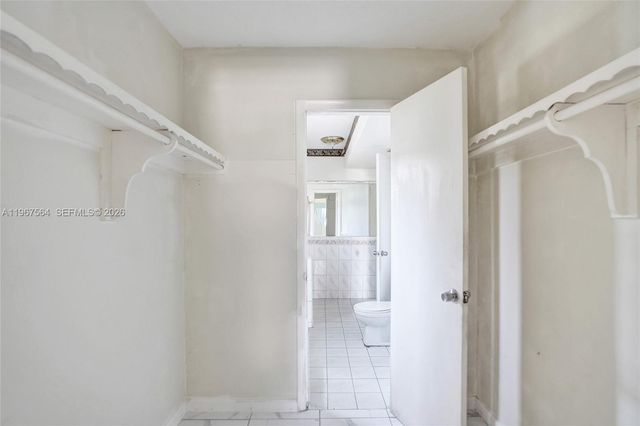 4966 NW 39th St, Lauderdale Lakes, FL 33319