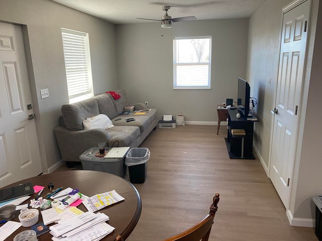 885 W Thoroughfare Street 1-8, Seymour, MO 65746