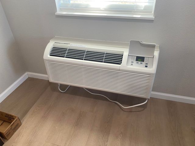 885 W Thoroughfare Street 1-8, Seymour, MO 65746