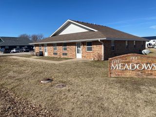 885 W Thoroughfare Street 1-8, Seymour, MO 65746