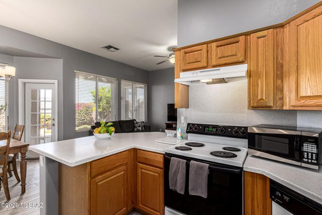 5387 W Claret Cup Place, Marana, AZ 85658