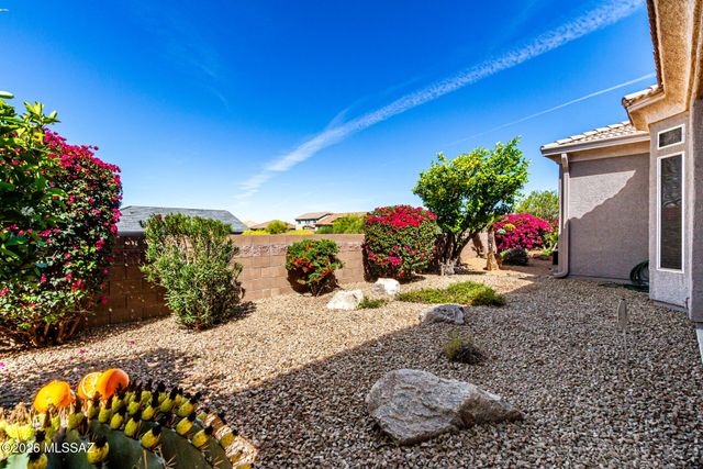 5387 W Claret Cup Place, Marana, AZ 85658