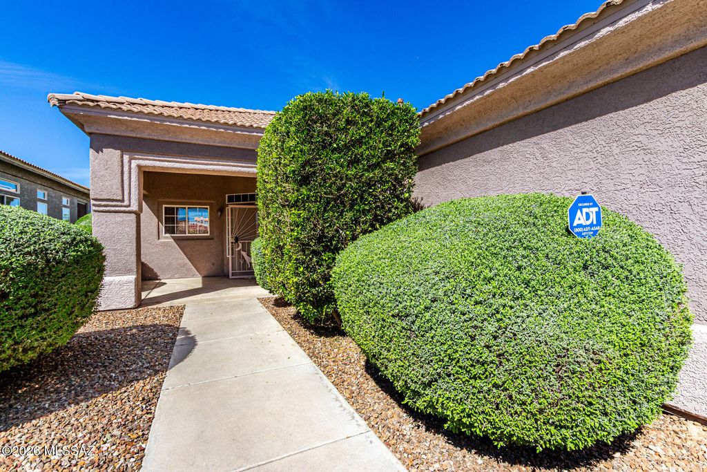 5387 W Claret Cup Place, Marana, AZ 85658