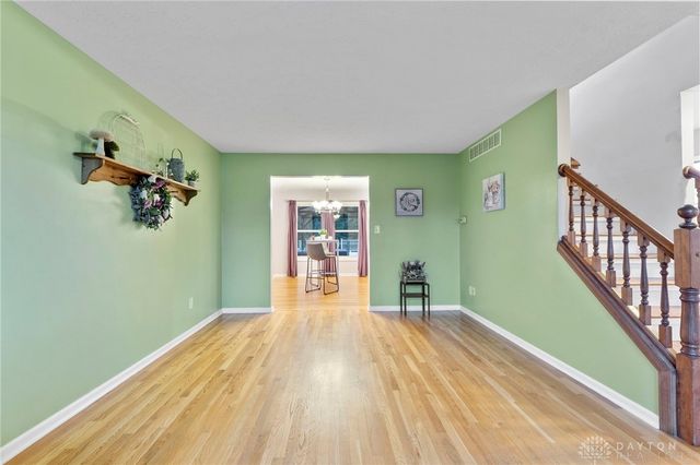 5201 Clearcreek Trail, Bath Twp, OH 45387