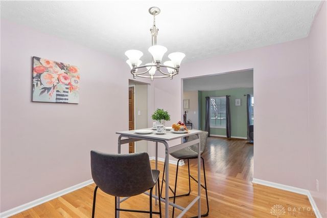 5201 Clearcreek Trail, Bath Twp, OH 45387