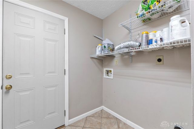 5201 Clearcreek Trail, Bath Twp, OH 45387