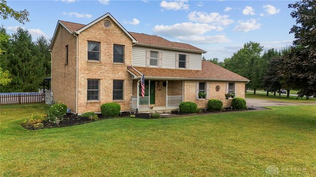 5201 Clearcreek Trail, Bath Twp, OH 45387