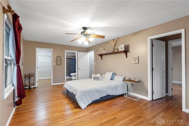 5201 Clearcreek Trail, Bath Twp, OH 45387