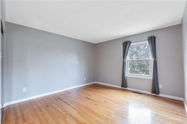 5201 Clearcreek Trail, Bath Twp, OH 45387