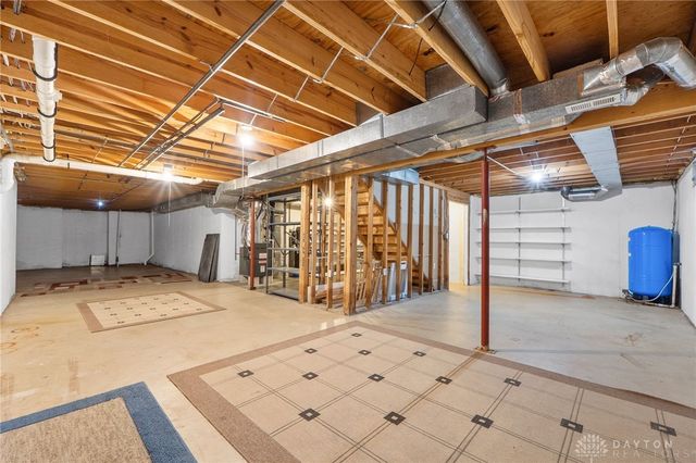 5201 Clearcreek Trail, Bath Twp, OH 45387