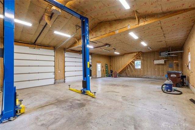 5201 Clearcreek Trail, Bath Twp, OH 45387