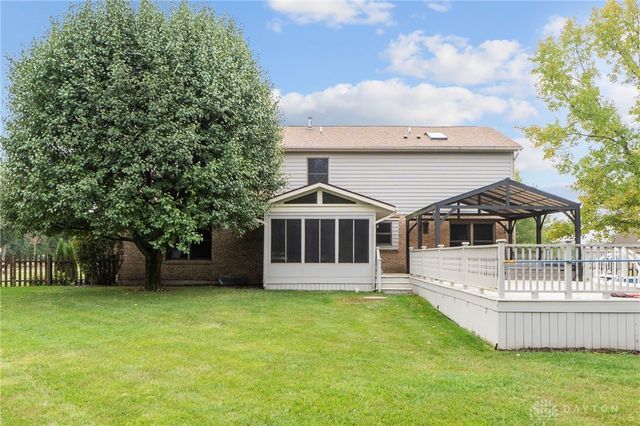 5201 Clearcreek Trail, Bath Twp, OH 45387