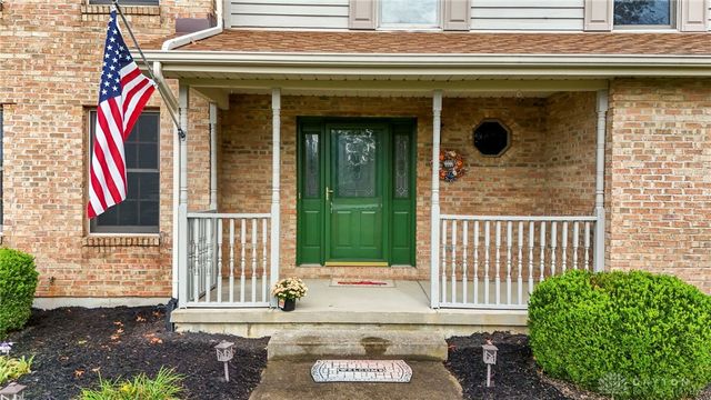 5201 Clearcreek Trail, Bath Twp, OH 45387