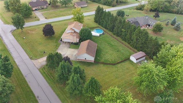 5201 Clearcreek Trail, Bath Twp, OH 45387