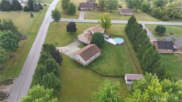 5201 Clearcreek Trail, Bath Twp, OH 45387