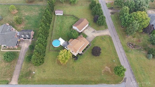 5201 Clearcreek Trail, Bath Twp, OH 45387
