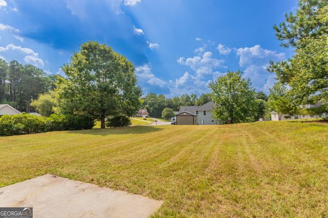 670 Burtons Cove, Hampton, GA 30228