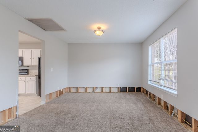 670 Burtons Cove, Hampton, GA 30228