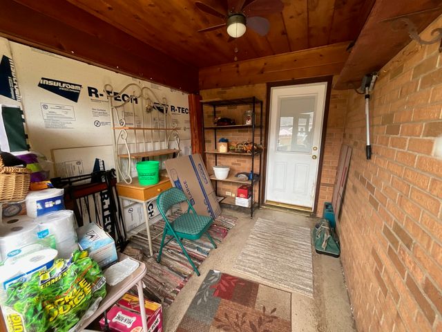 852 Carr Street, Elgin, IL 60123