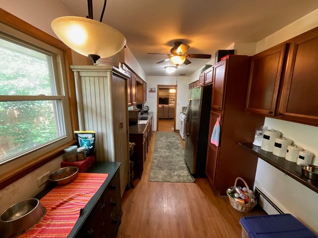 852 Carr Street, Elgin, IL 60123