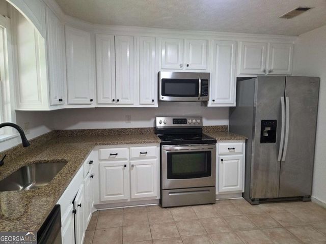 4158 Mountain Glen Trace, Snellville, GA 30039