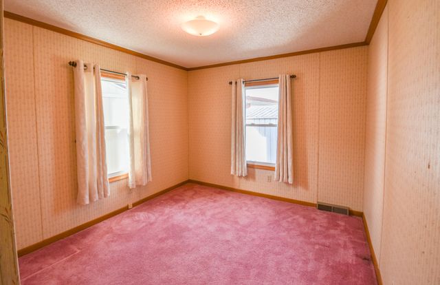 605 Cedar Court, Jonesville, MI 49250