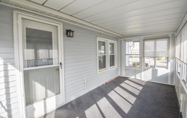 605 Cedar Court, Jonesville, MI 49250