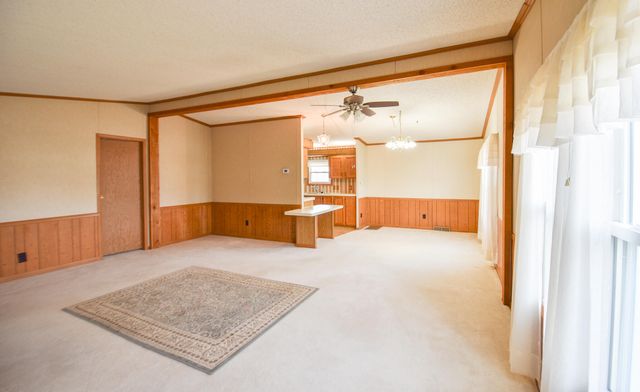 605 Cedar Court, Jonesville, MI 49250