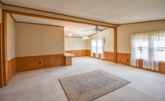 605 Cedar Court, Jonesville, MI 49250