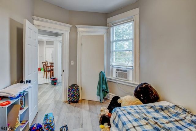 70 S 9Th St, Newark City, NJ 07107